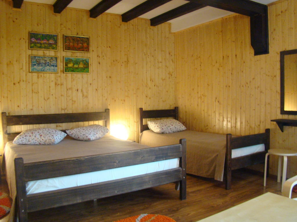 Hotel Dumbrava Soarelui Braşov Camera foto