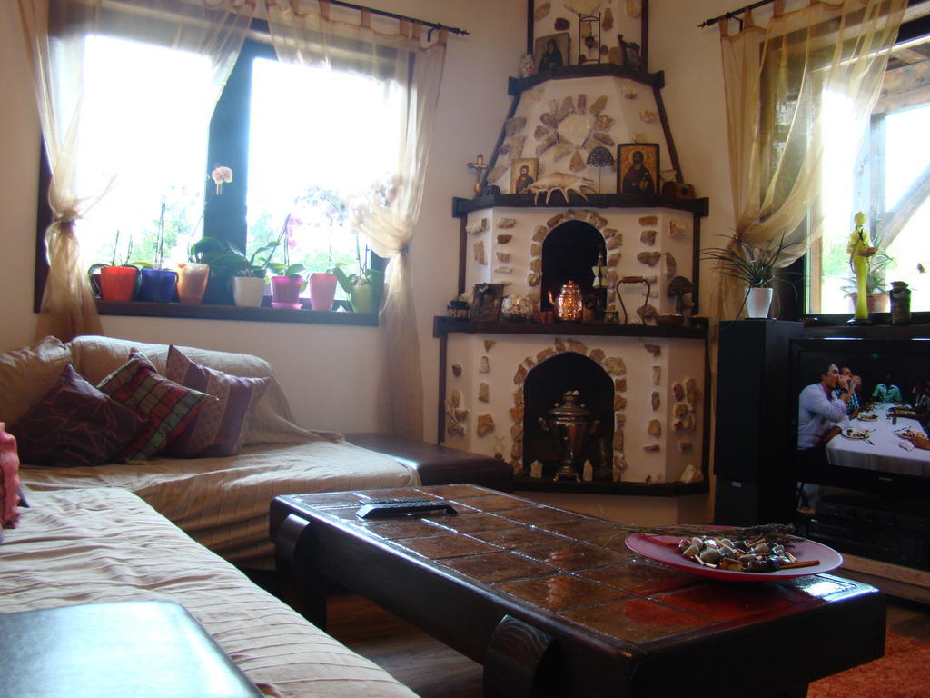 Hotel Dumbrava Soarelui Braşov Esterno foto