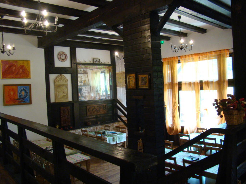 Hotel Dumbrava Soarelui Braşov Esterno foto