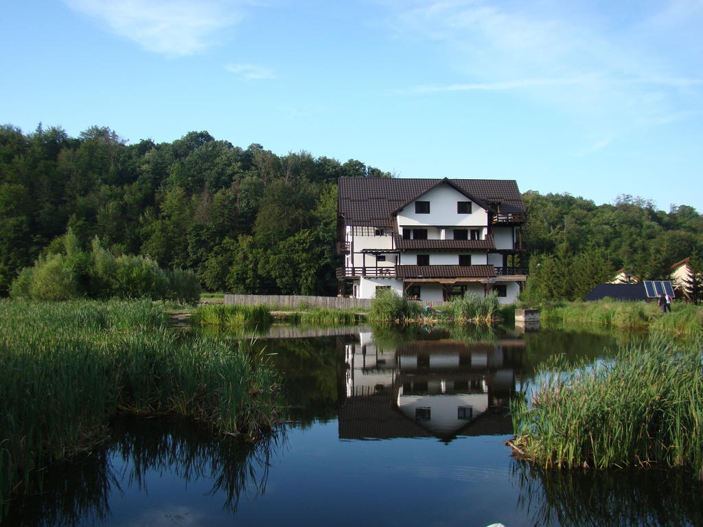 Hotel Dumbrava Soarelui Braşov Esterno foto