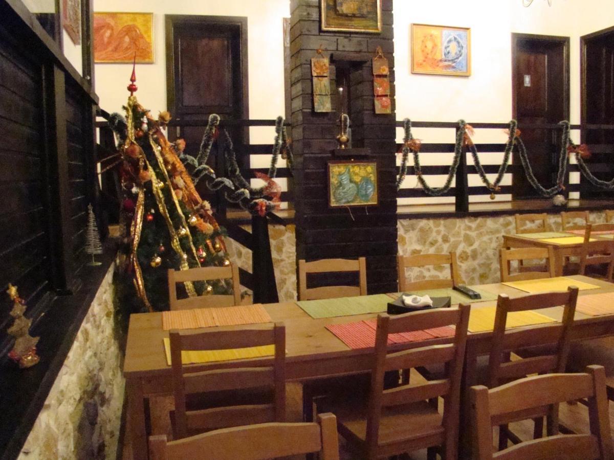 Hotel Dumbrava Soarelui Braşov Esterno foto